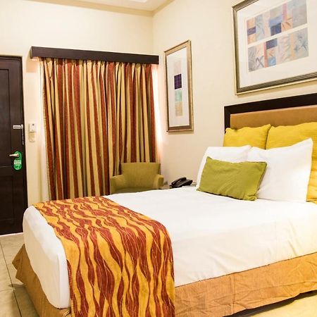 Hotel El Viejo Inn Chinandega Eksteriør billede